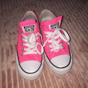 Pink Converse. Size 7 in Women. Size 5 in Men.